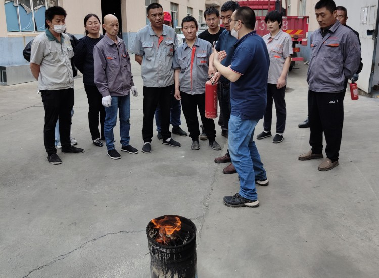 无锡太行木业——火灾救援知识培训和防火演练